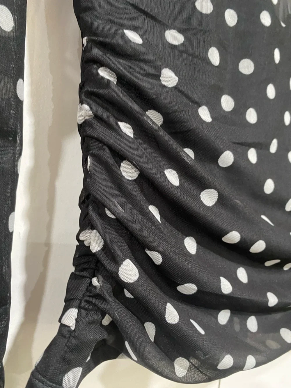 Abercrombie Fitch Blouse medium Bra Free Black Polka Dot Long-Sleeve V-Neck Top - Picture 12 of 13
